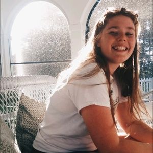 Meet your Posher, Adrianna